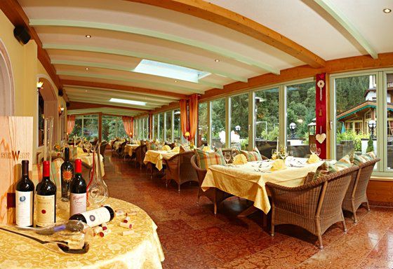 Hotel Kristall - Adults Only Герлос Ресторан фото